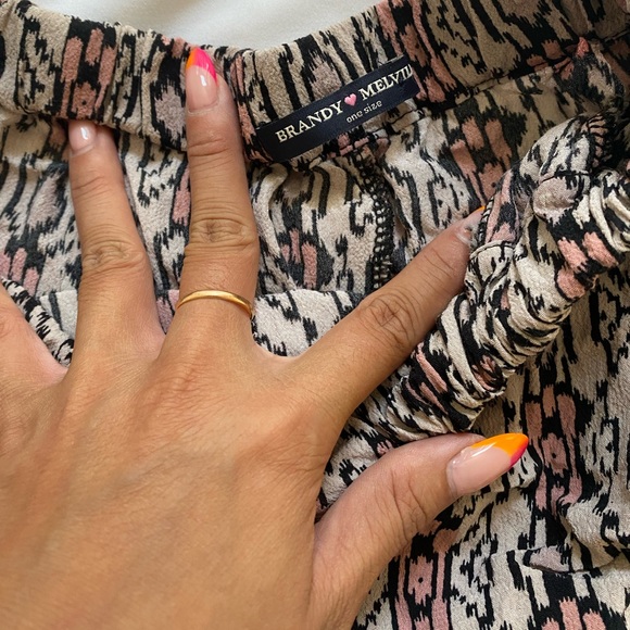 Brandy Melville Printed Shorts OS - Picture 2 of 3